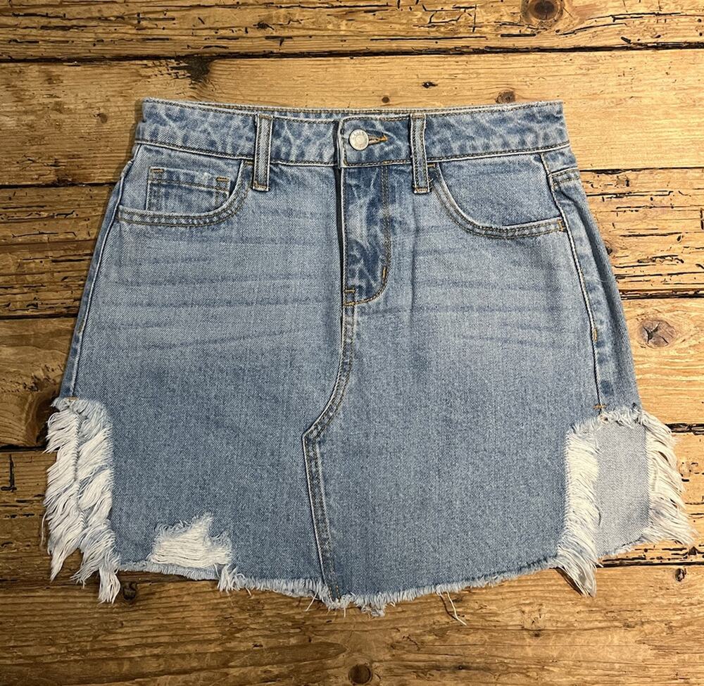 Cello Women’s Size XS Light Wash Jean Mini Skirt w/ Distressed Cuts NWT